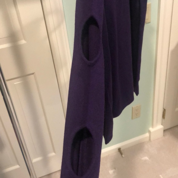 NEVER WORN AQUA CASHMERE SWEATER‼️ - Picture 3 of 3